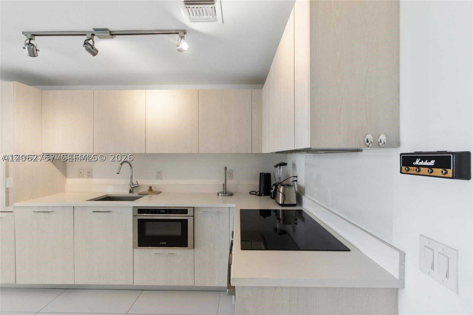501 NE 31st St 2109