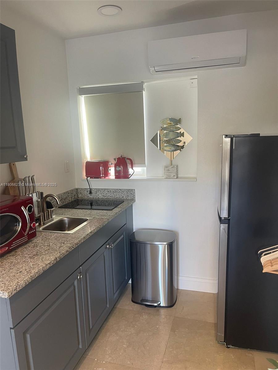 HOLLYWOOD BEACH FIRST ADD - Residential Income