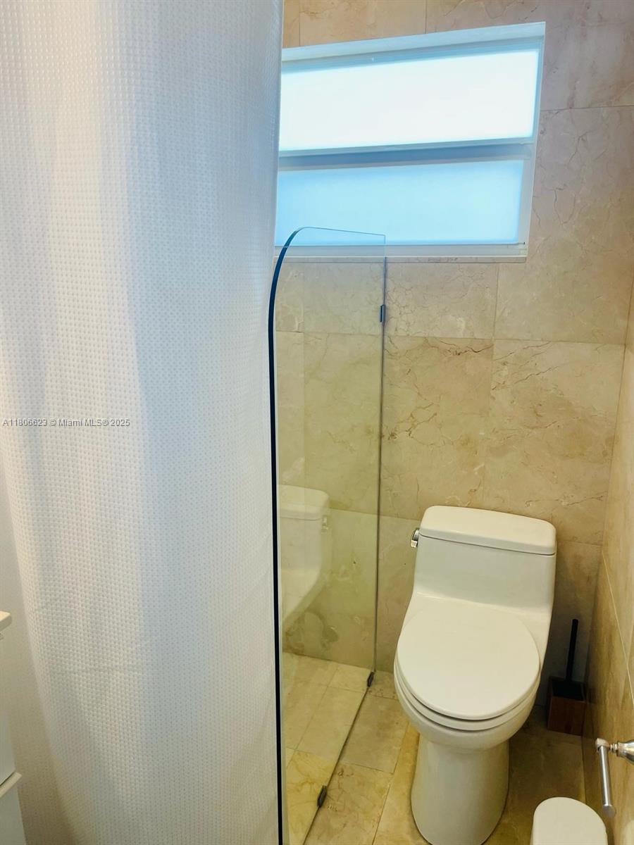 HOLLYWOOD BEACH FIRST ADD - Residential Income