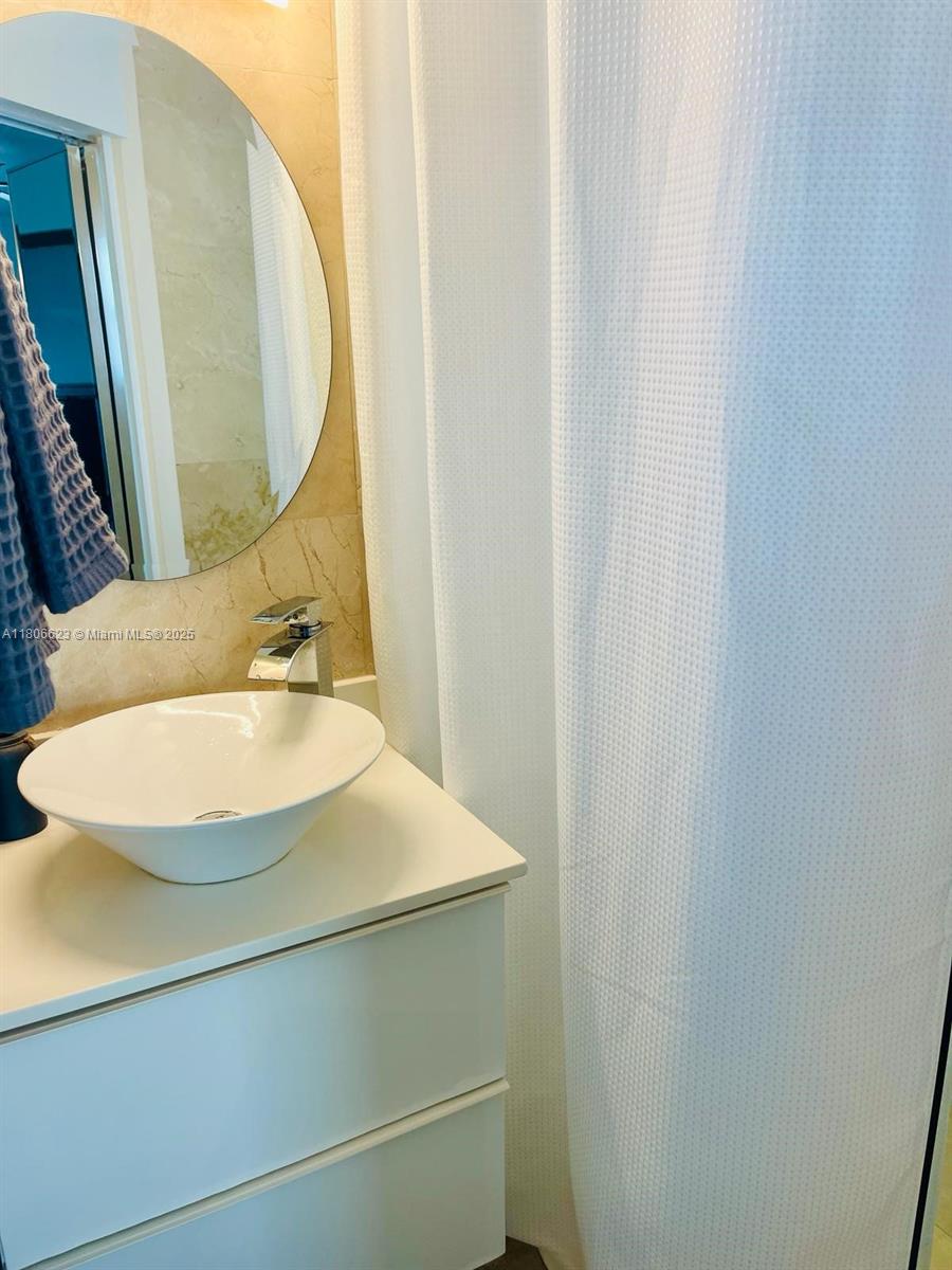 HOLLYWOOD BEACH FIRST ADD - Residential Income