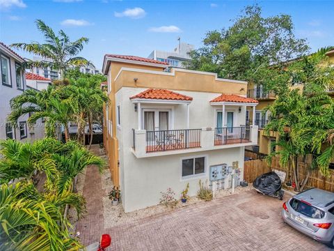 2945 Coconut Ave Miami FL 33133