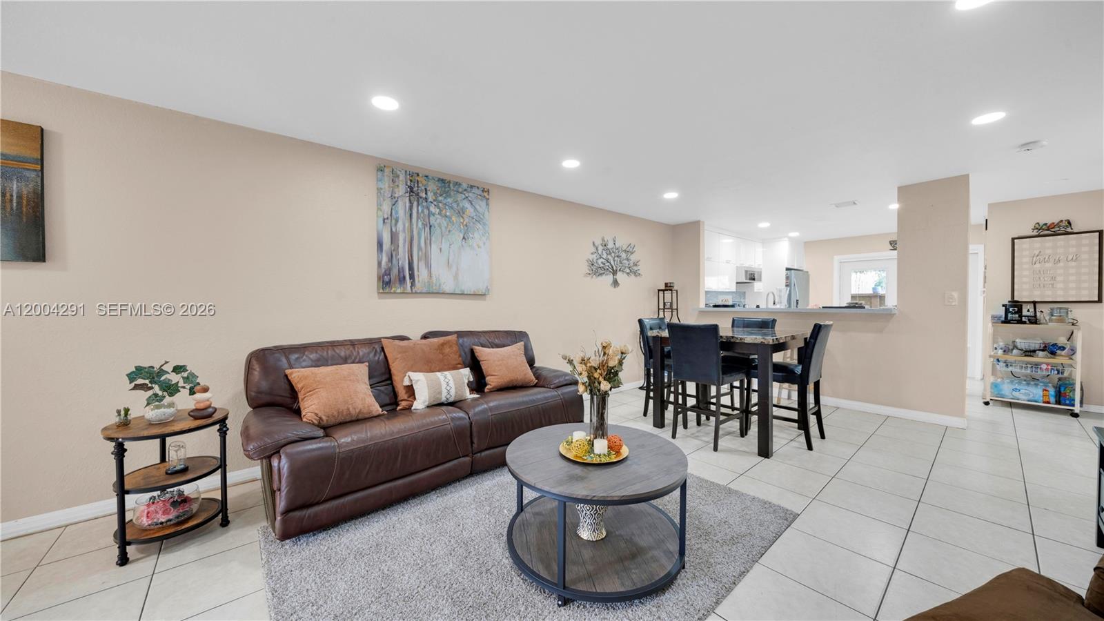 LOS PORTALES PHASE III CO - Residential