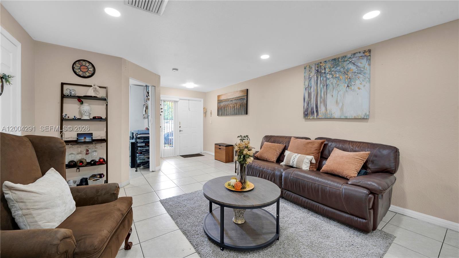 LOS PORTALES PHASE III CO - Residential