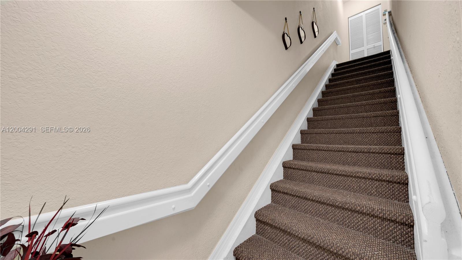 LOS PORTALES PHASE III CO - Residential