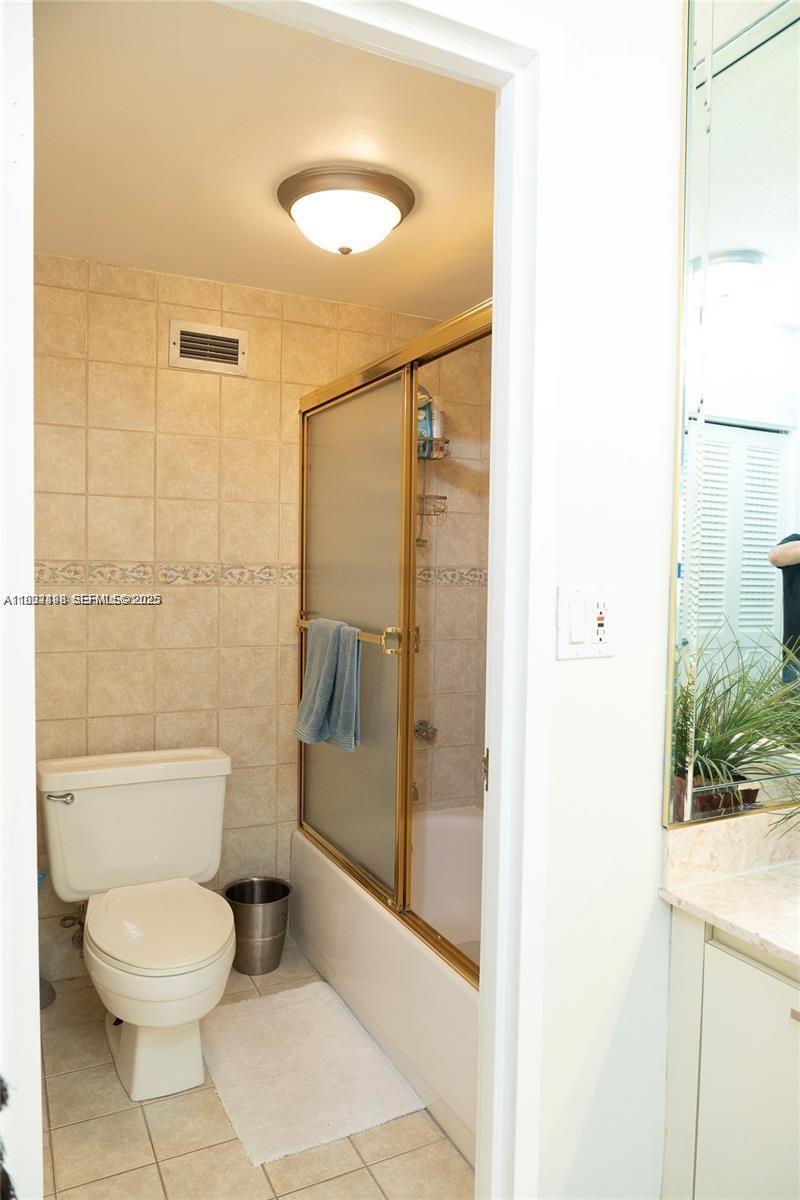 SEA AIR TOWERS CONDO - Residential