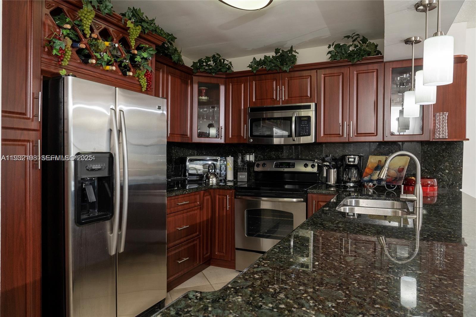 SEA AIR TOWERS CONDO - Residential