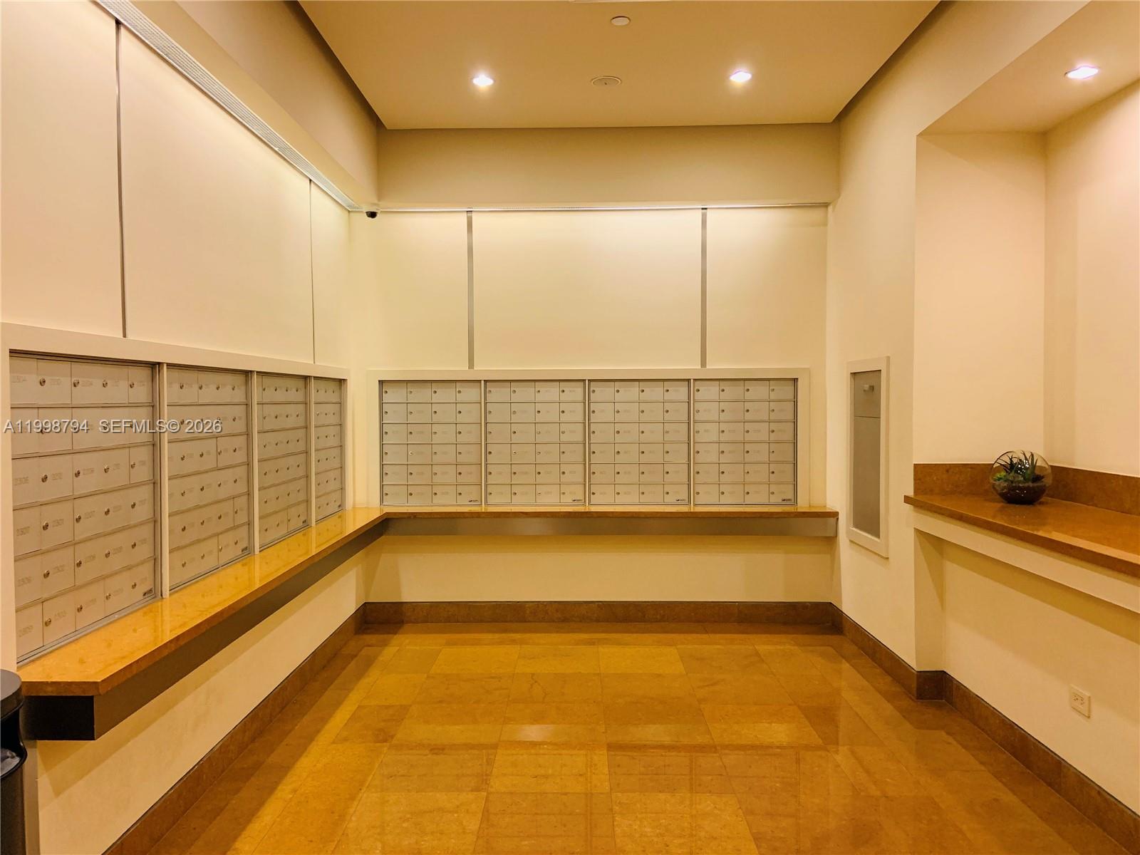 COURTS BRICKELL KEY CONDO - Residential Lease