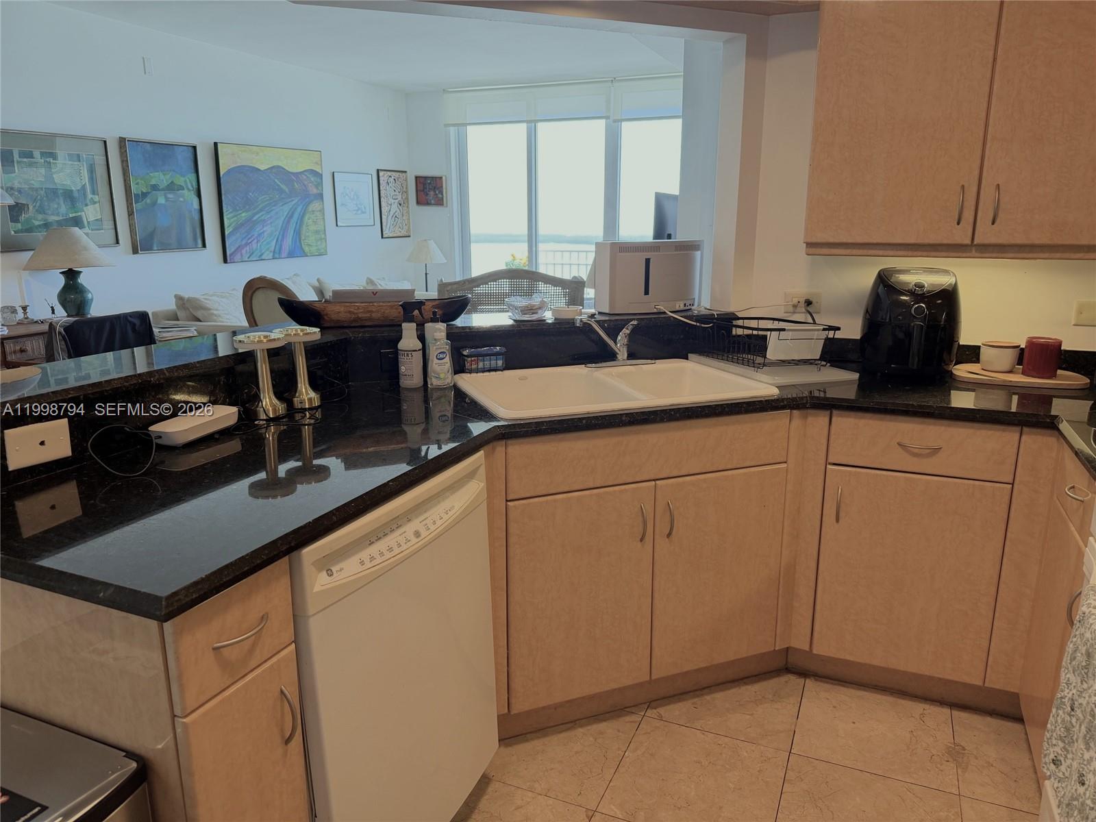 COURTS BRICKELL KEY CONDO - Residential Lease