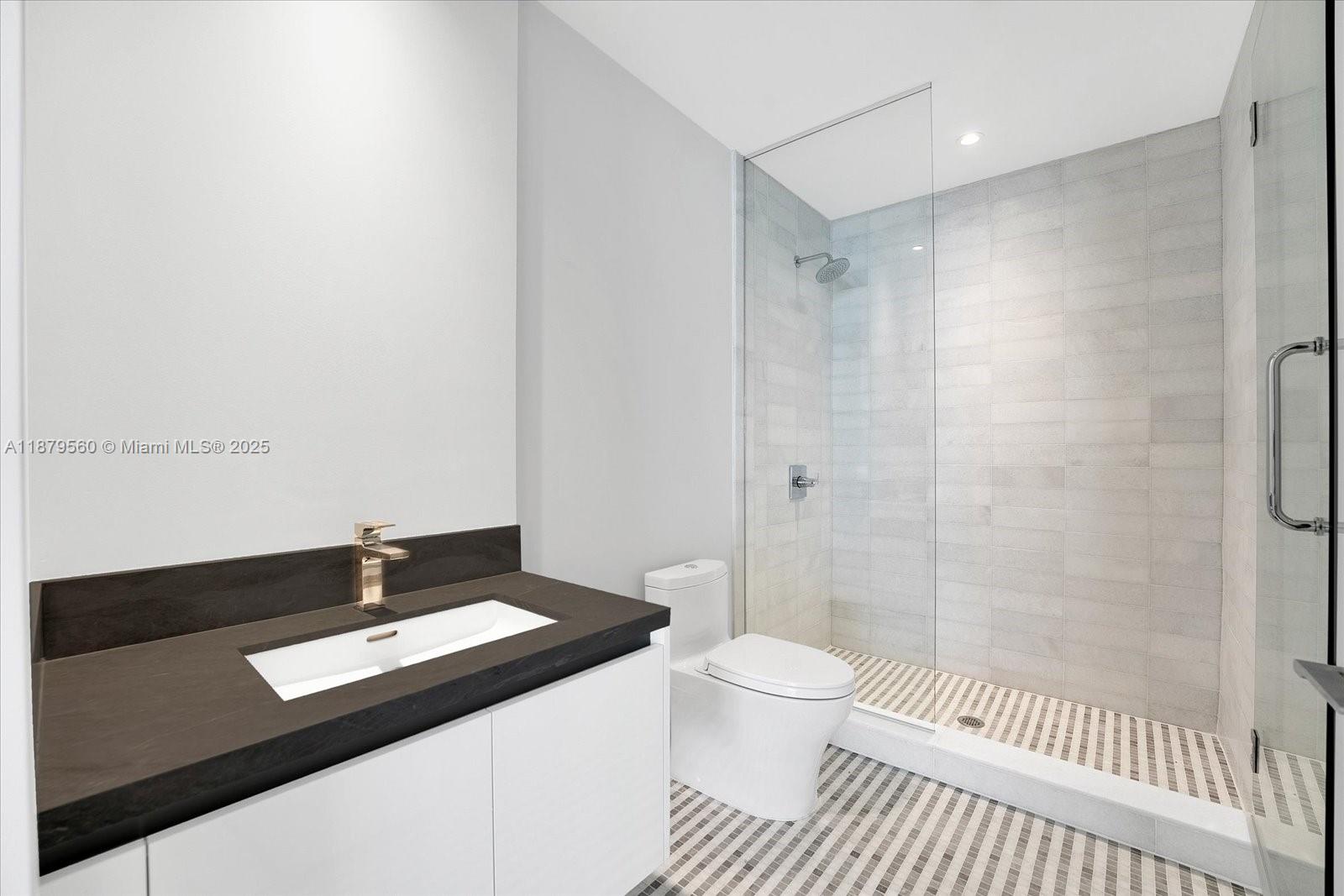 700 NE 26th Ter 1102