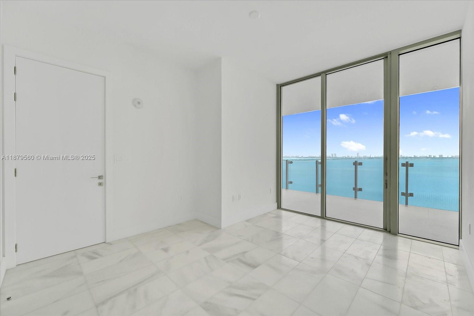 700 NE 26th Ter 1102