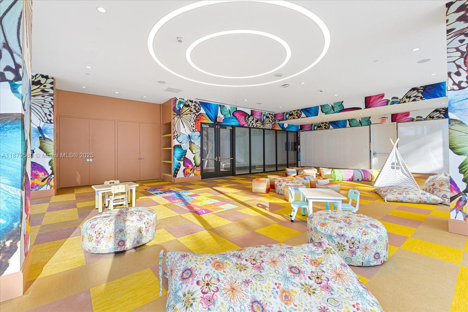 ESCOTTONIA PARK - Residential