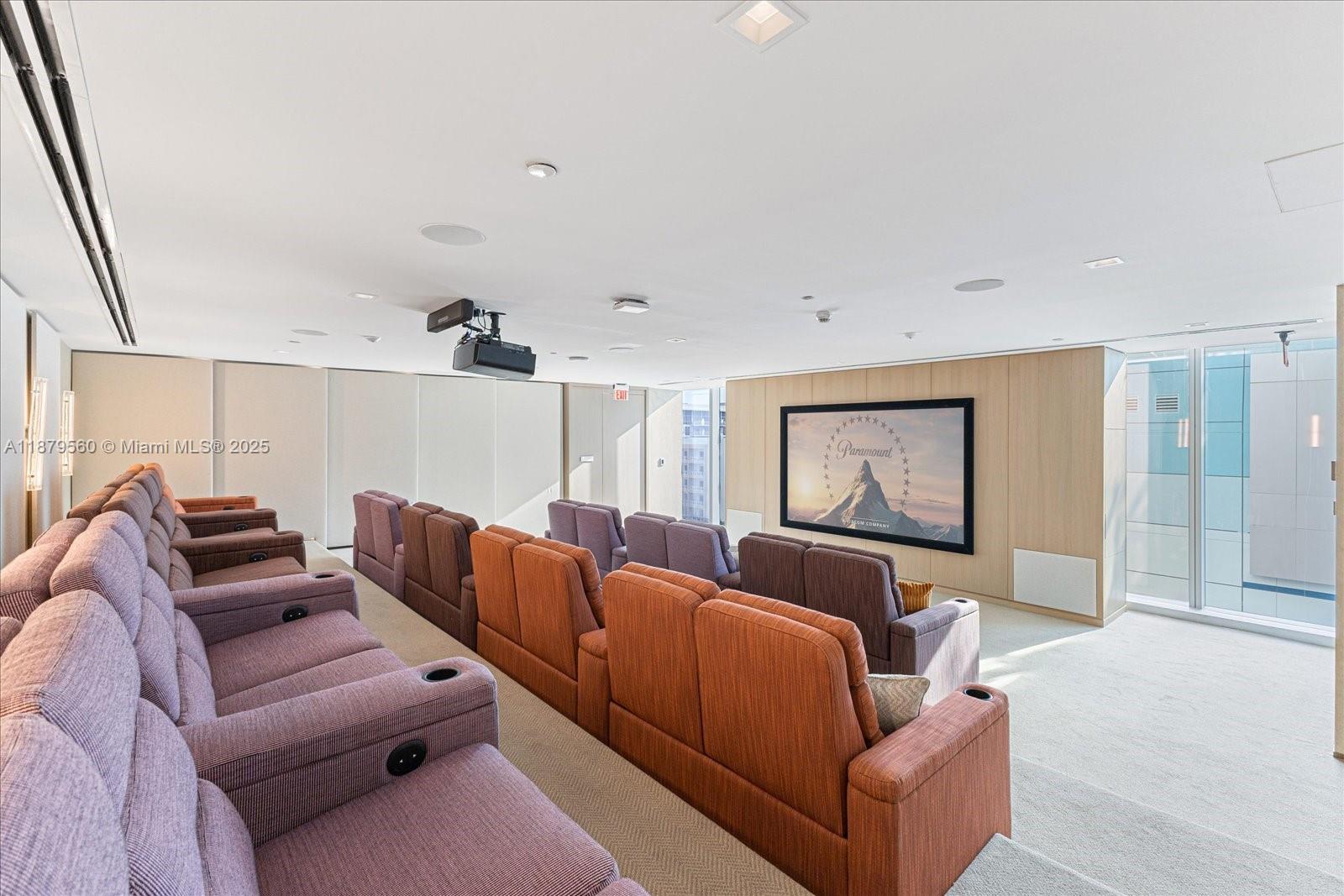 ESCOTTONIA PARK - Residential