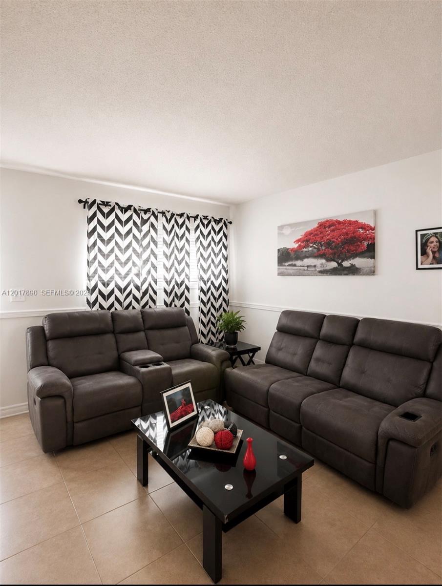 SAVANNAH APARTMENTS CONDO - Residential