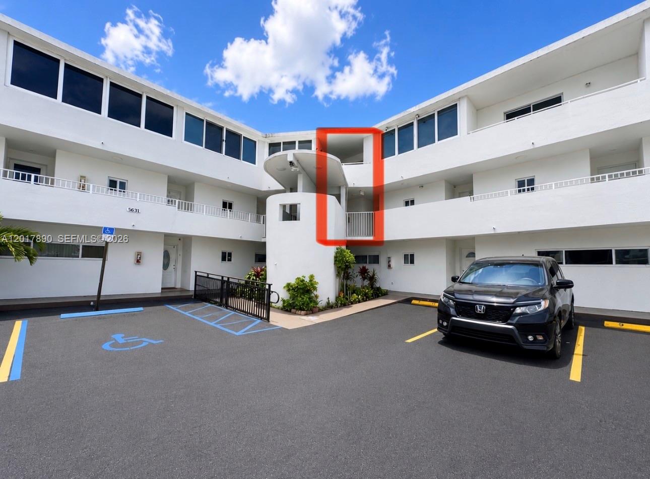 SAVANNAH APARTMENTS CONDO - Residential