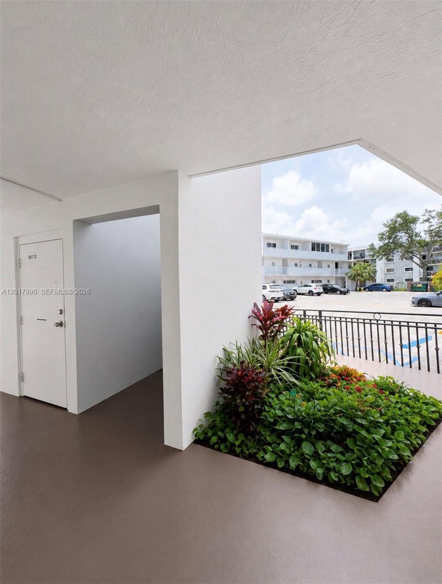 SAVANNAH APARTMENTS CONDO - Residential