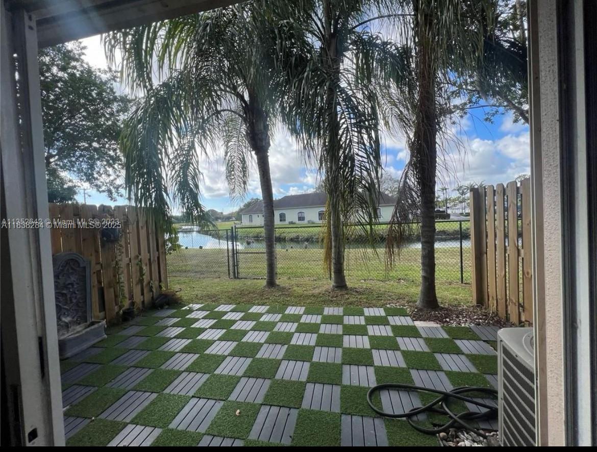15800 SW 92nd Ave 14B