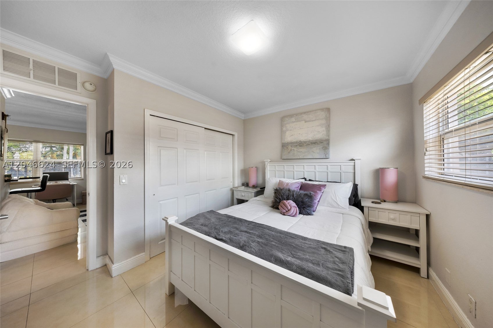 660 NE 11th Ave 102