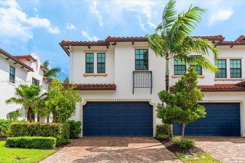Photo of 11326 SW 16th St, Pembroke Pines, FL 33025 (MLS # A11886825)