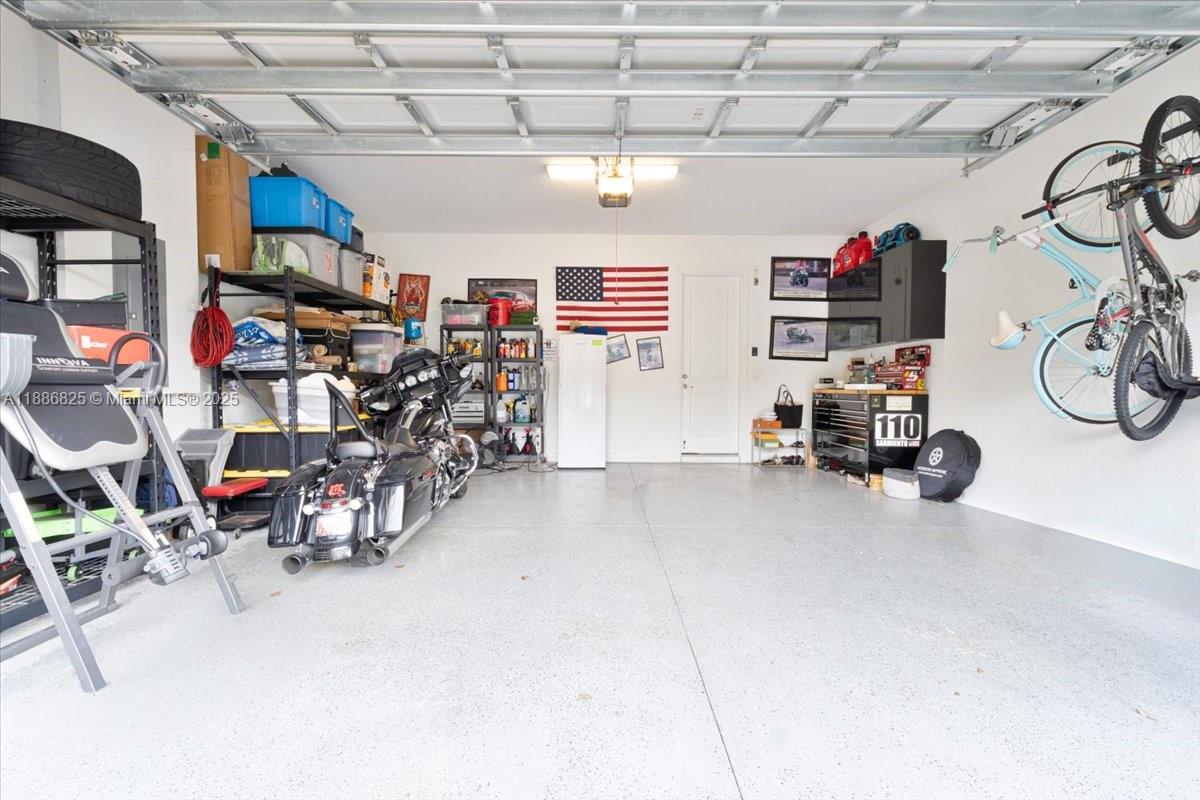 PEMBROKE LAKES SOUTH - Residential