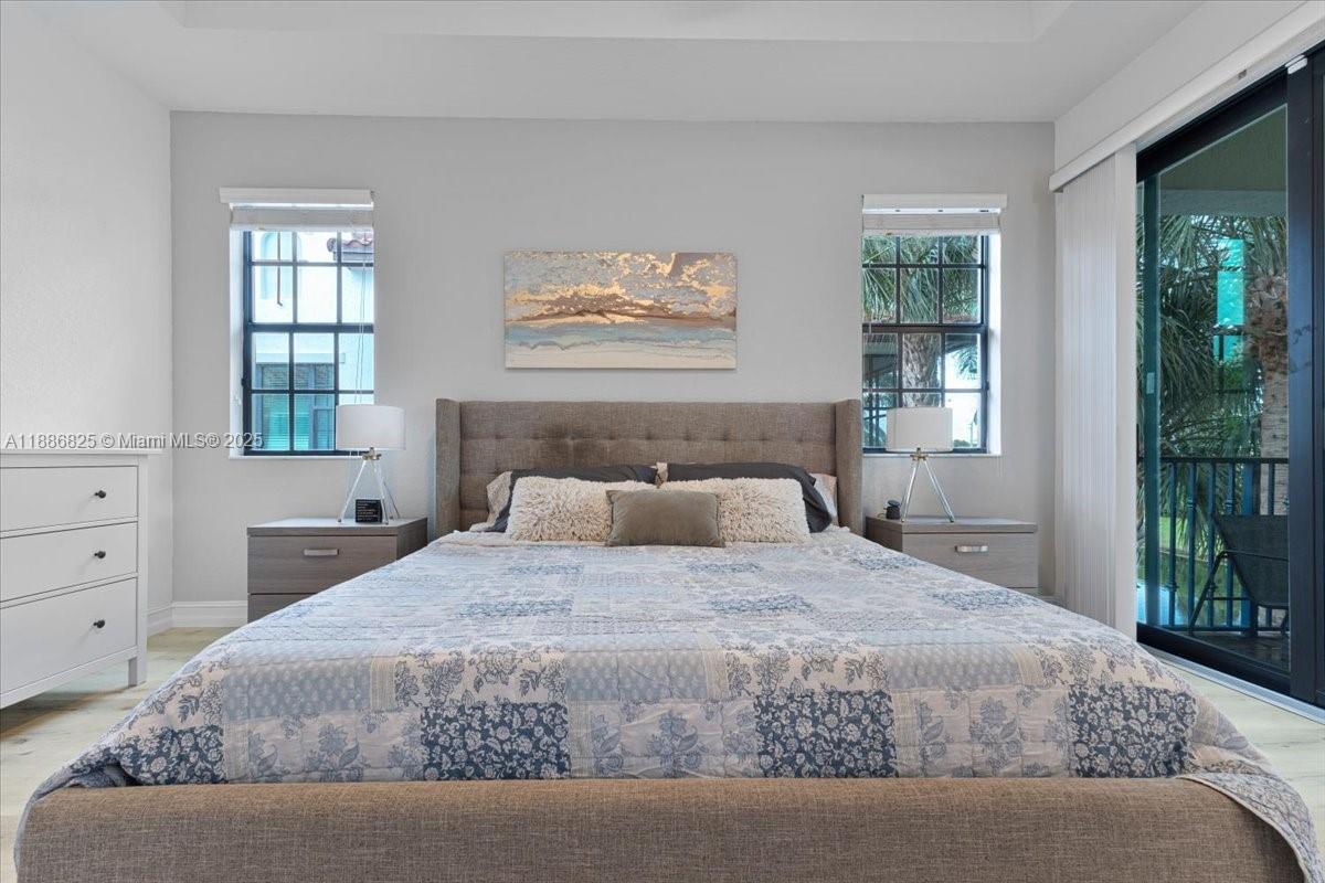 PEMBROKE LAKES SOUTH - Residential