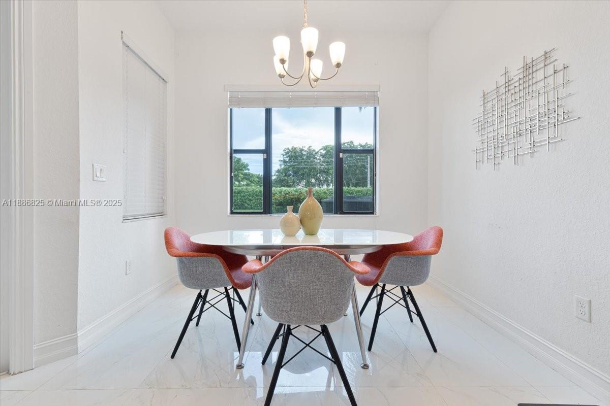 PEMBROKE LAKES SOUTH - Residential