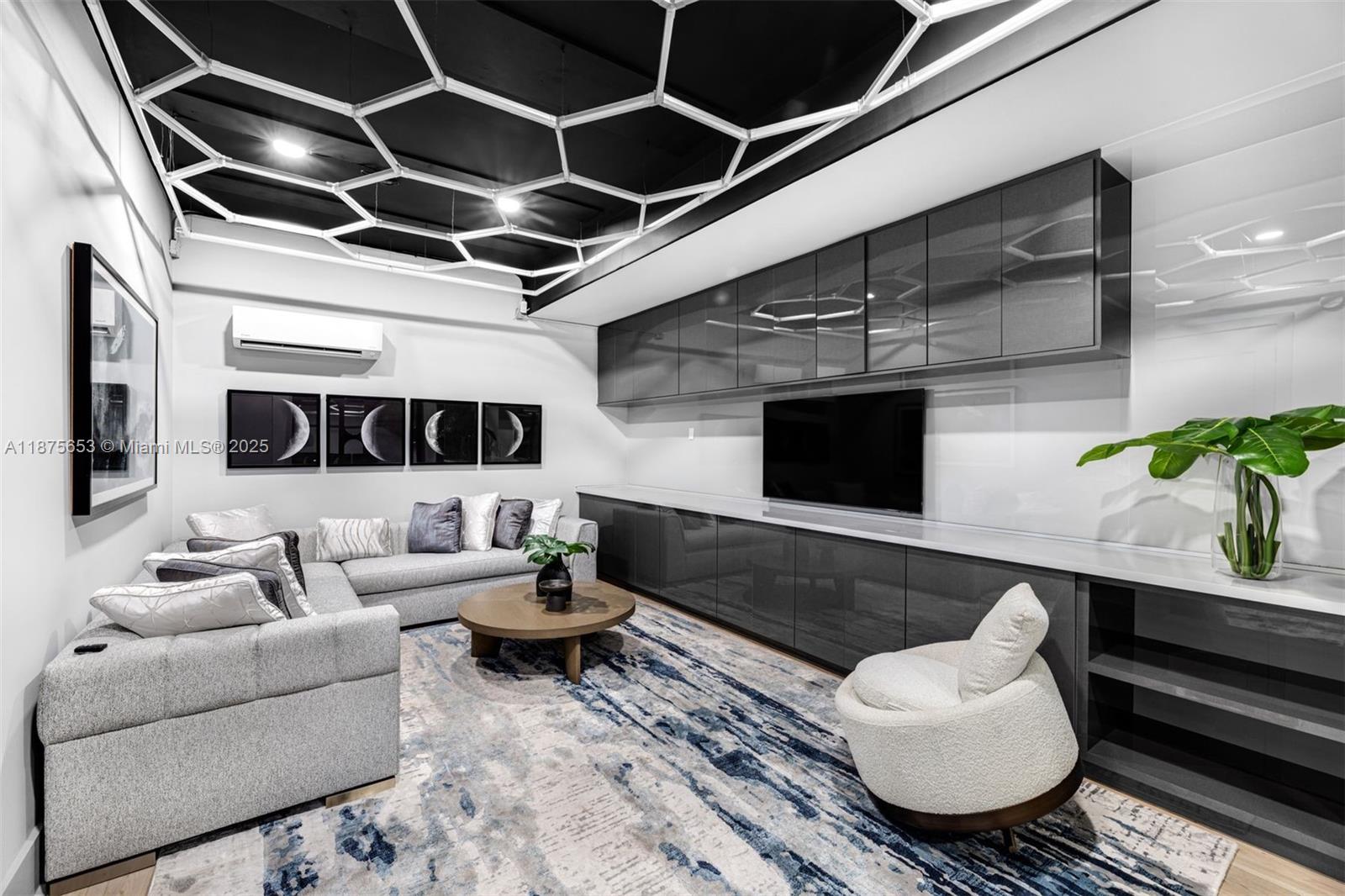 FLAMINGO TERRACE SUB - Residential