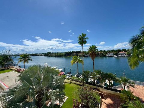 5600 Collins Ave 5L Miami Beach FL 33140