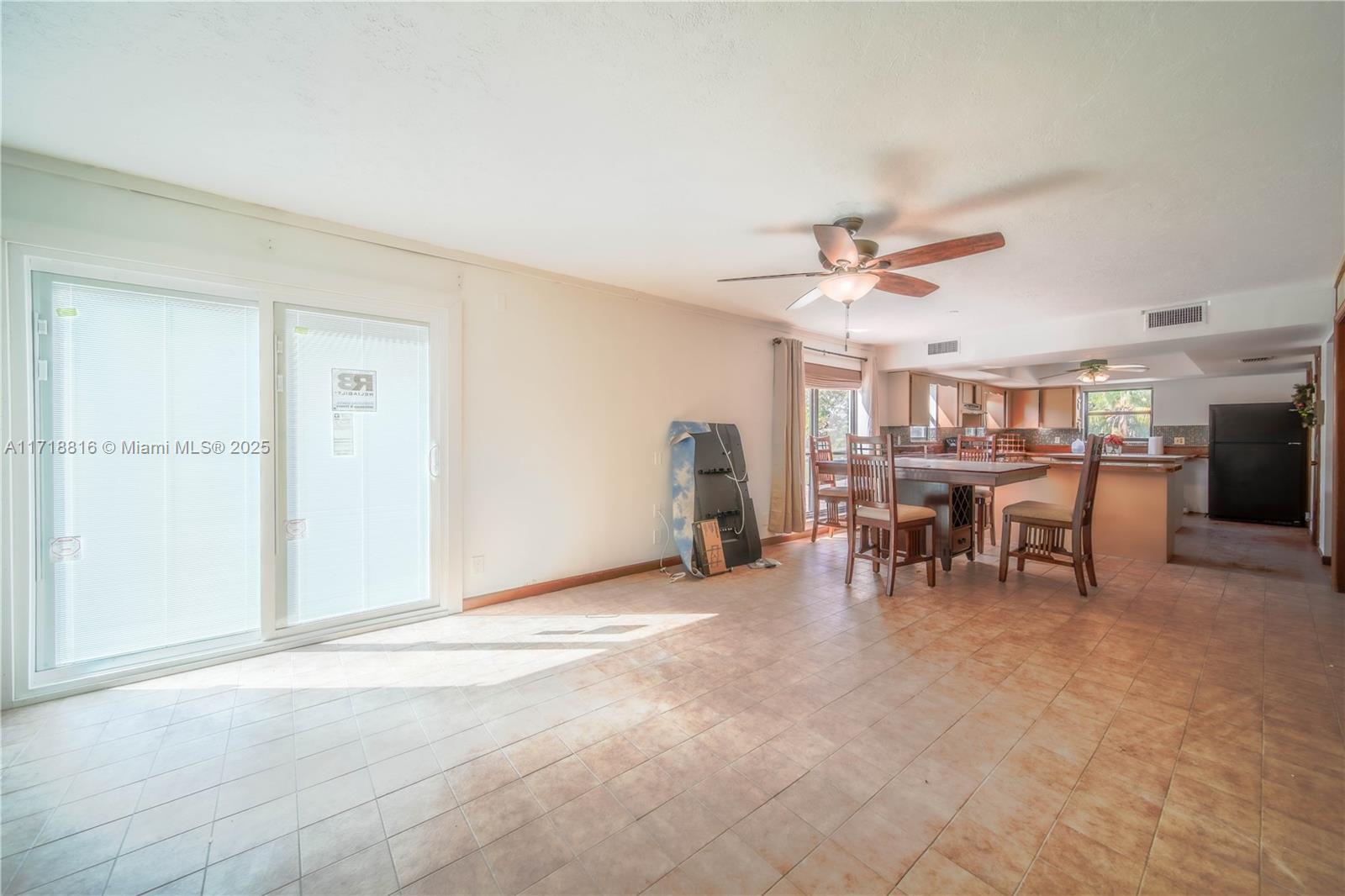 PALM BEACH FARMS CO 3 - Residential