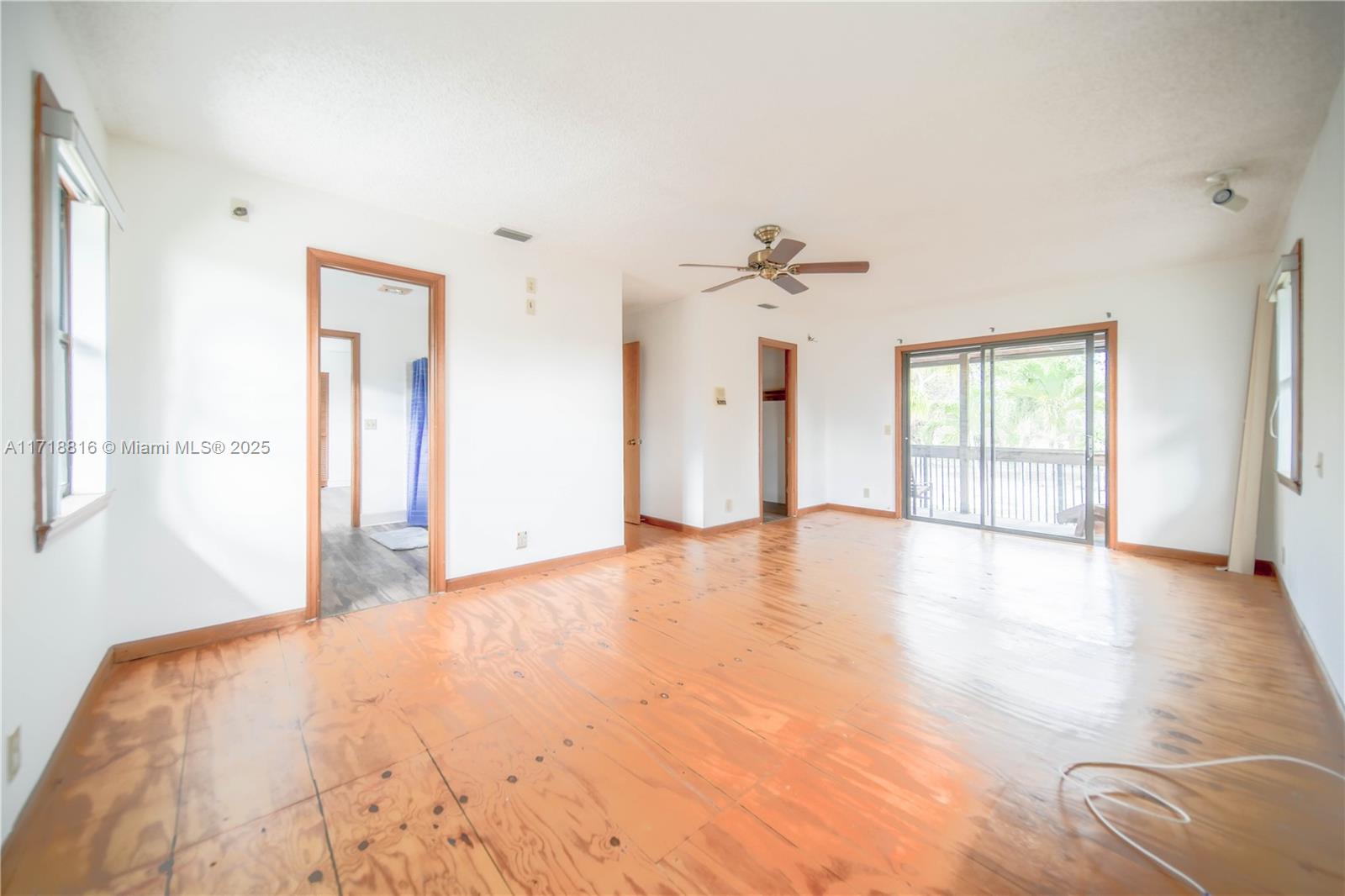 PALM BEACH FARMS CO 3 - Residential