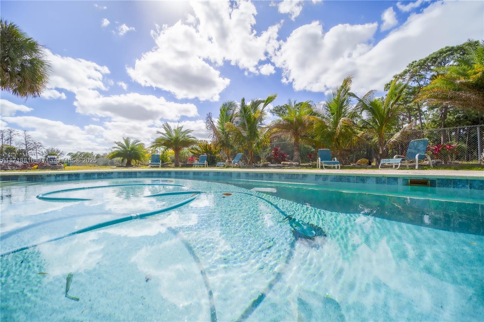 PALM BEACH FARMS CO 3 - Residential