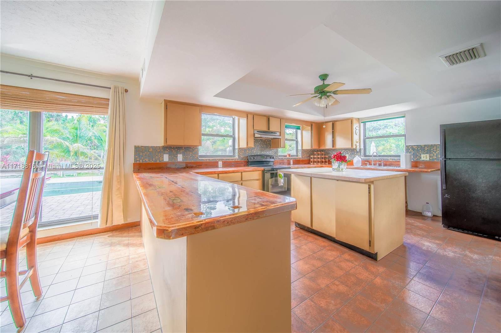 PALM BEACH FARMS CO 3 - Residential