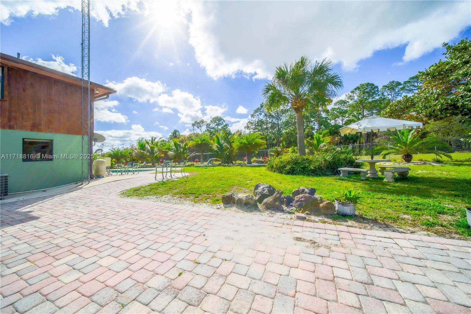 PALM BEACH FARMS CO 3 - Residential