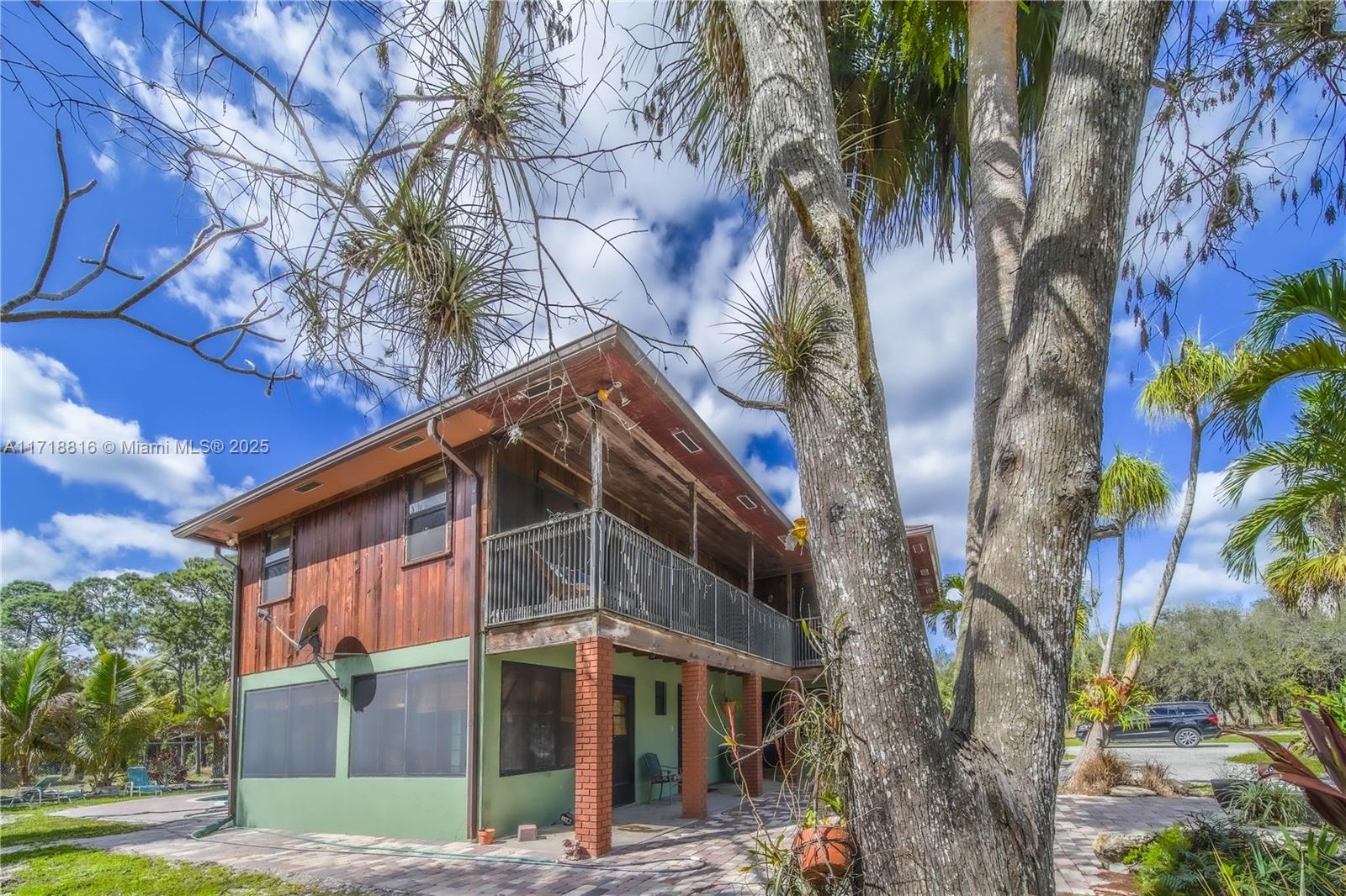 PALM BEACH FARMS CO 3 - Residential