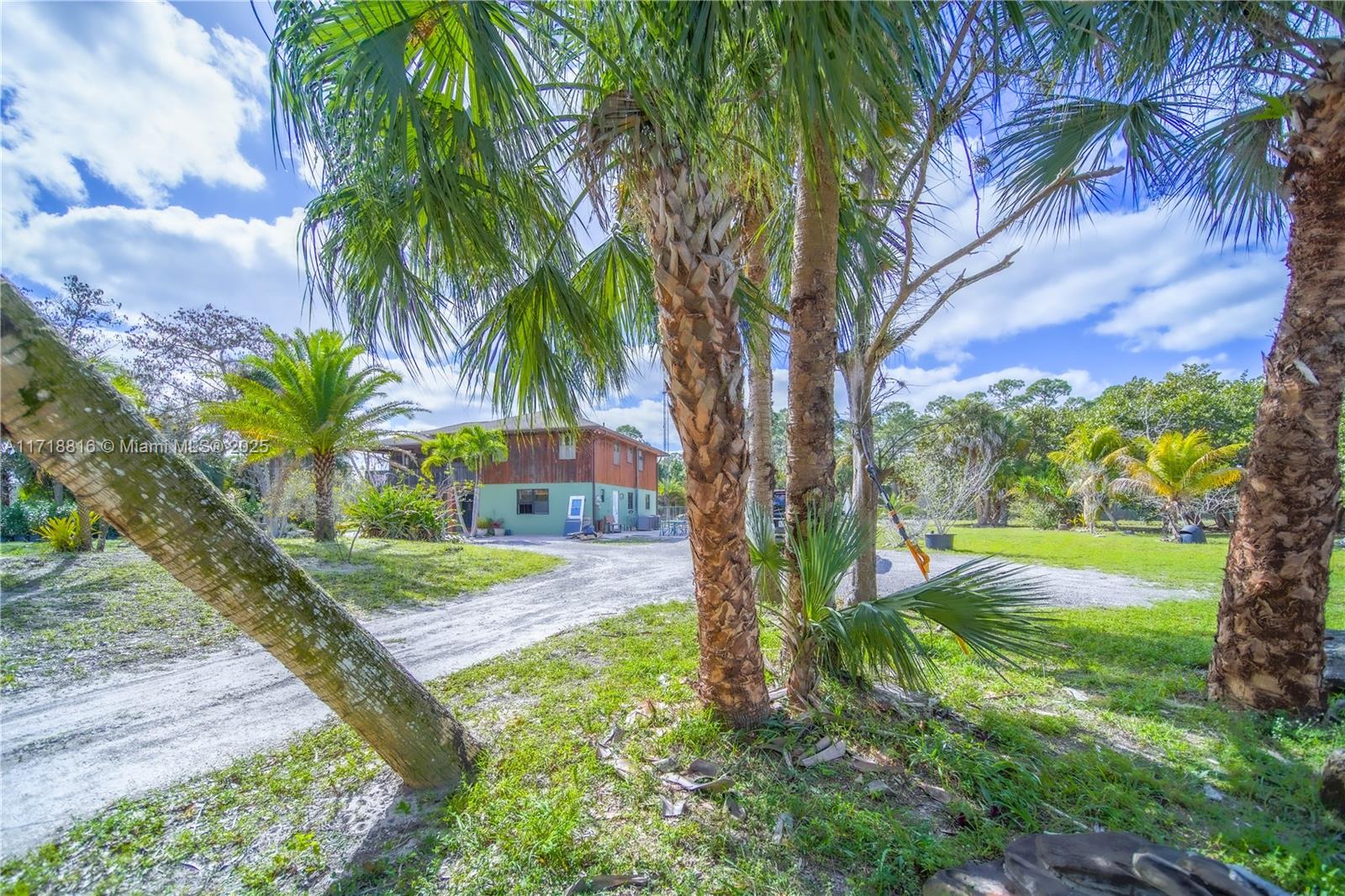 PALM BEACH FARMS CO 3 - Residential