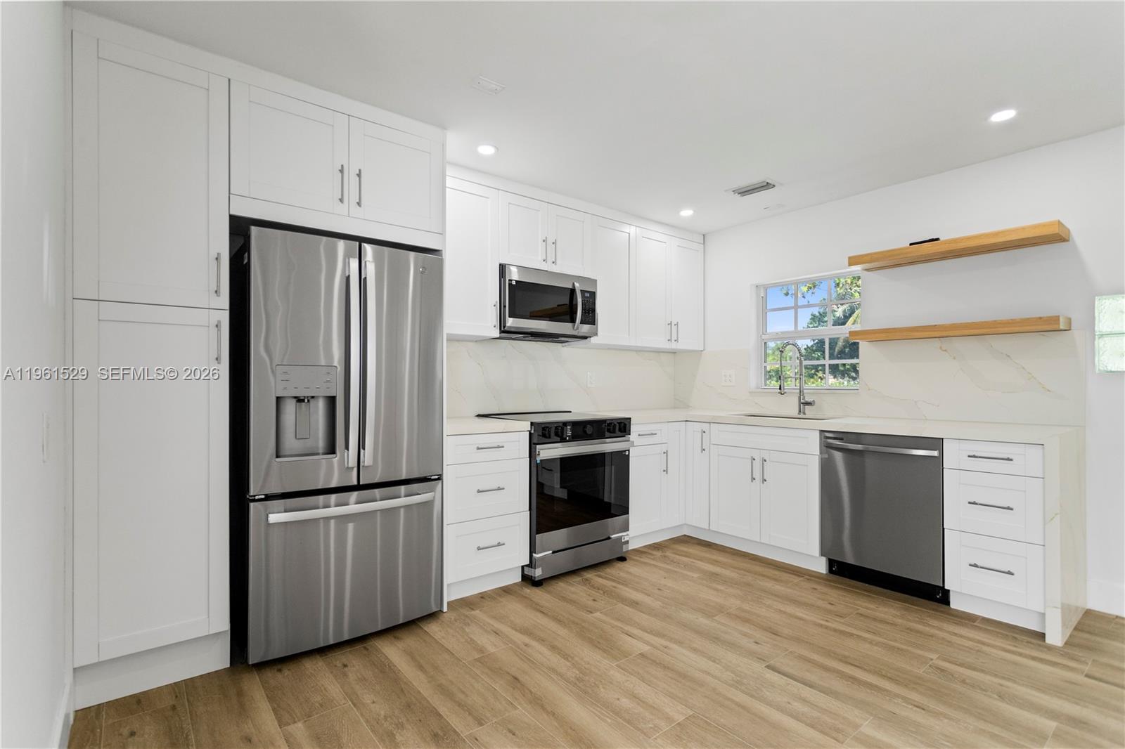 THIRD AMEND PLAT OF PORTI - Residential