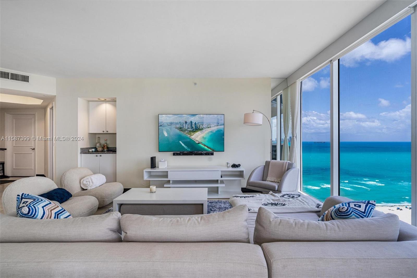 Property for Sale at 4779 Collins Ave 2305, Miami Beach, Miami-Dade County, Florida - Bedrooms: 2 
Bathrooms: 2  - $1,700,000