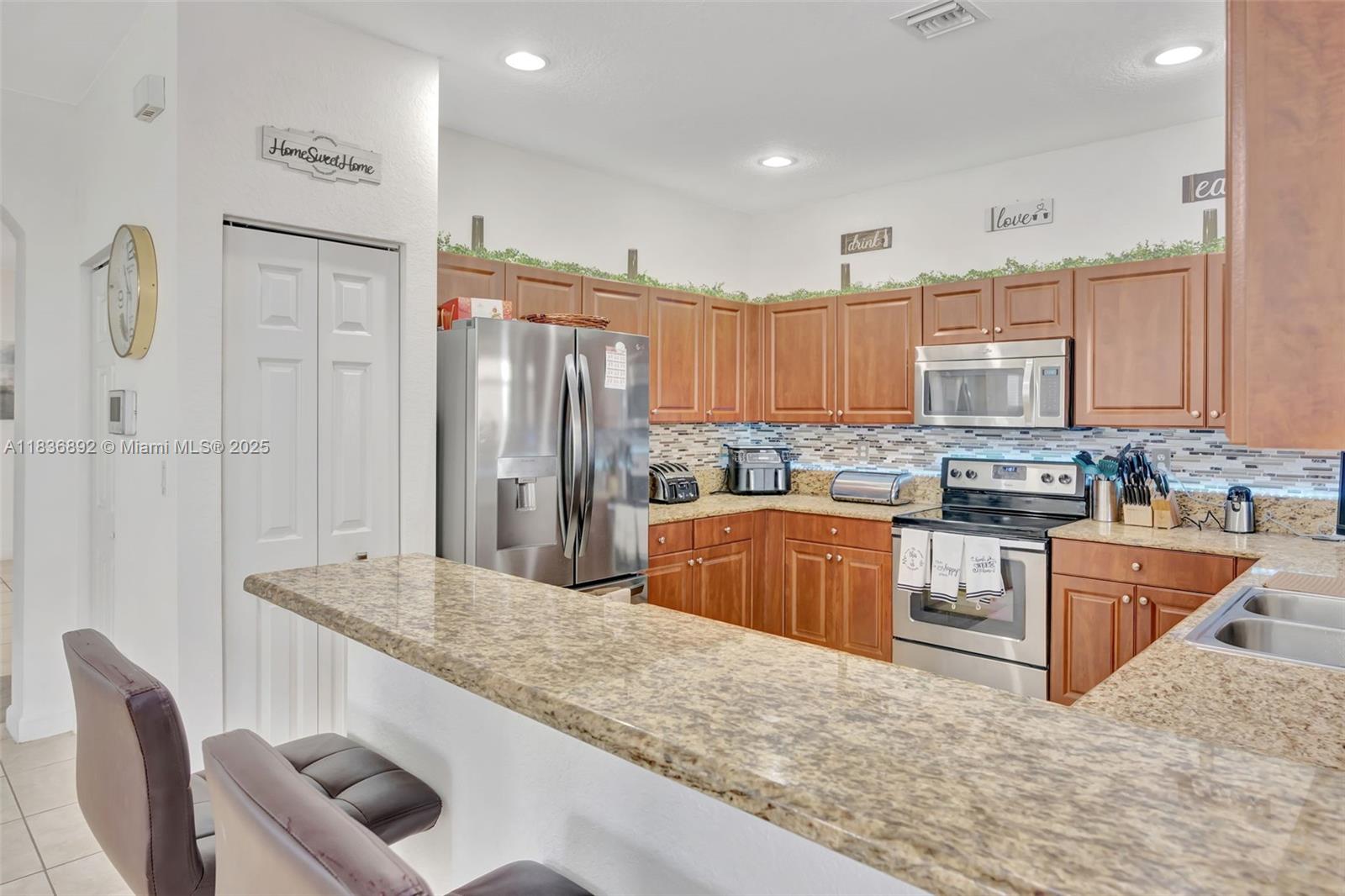 BALI AT OASIS - Residential