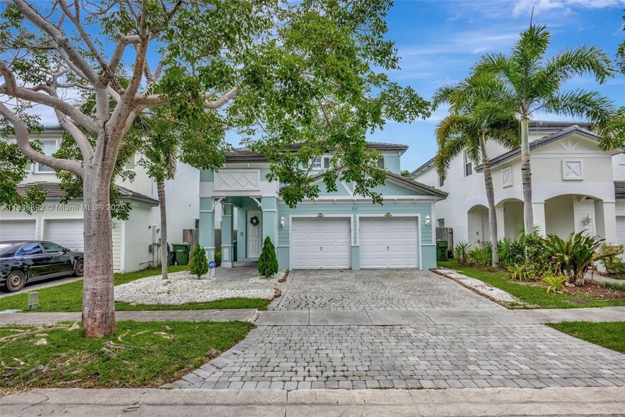 Beautiful and well-maintained 2-story home featuring 5 bedrooms, 3.5 bathrooms, with 2-car garage. Located in a gated community, this home offers a fenced backyard, perfect for outdoor enjoyment. Community amenities include a clubhouse, gym, pool, and 24-hour manned security gate. Conveniently close to schools, restaurants, shopping centers, and major employers. Easy access to the Florida Turnpike and just 25 minutes from the entrance to the Florida Keys. Ideal for those seeking space, security, and location! NOTE: PROPERTY HAS 2 MASTER BEDROOMS, ONE IS IN THE FIRST FLOOR, PERFECT FOR THE FAMILIES WITH OLDER FAMILY MEMBERS.
Don't miss this incredible opportunity to own a spacious, move-in ready home in one of Homestead’s most desirable communities! "VA Buyers Welcome"