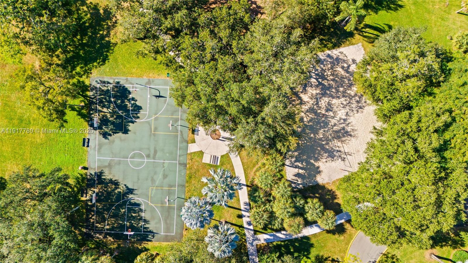 EMBASSY COURTS - Residential