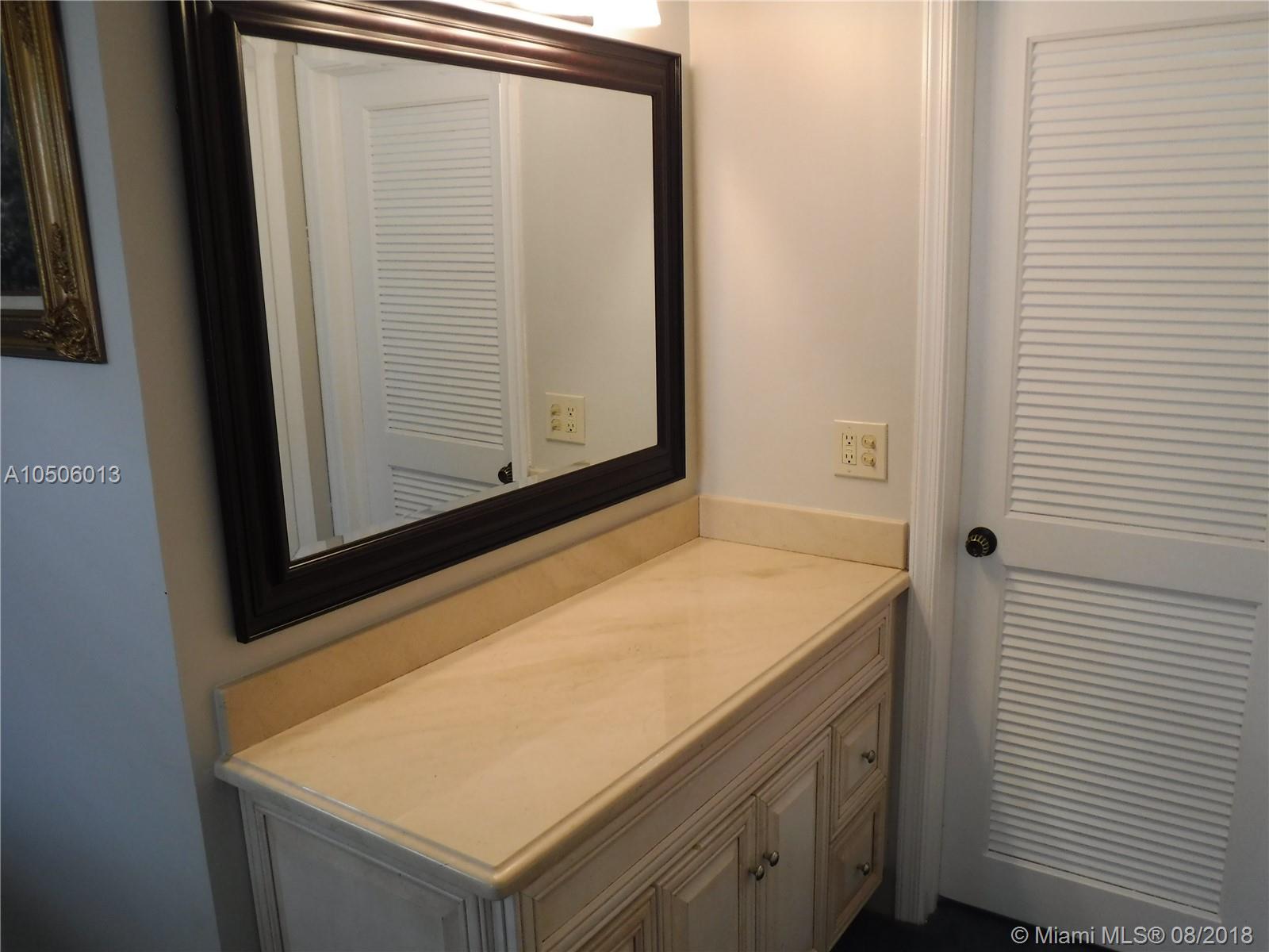 SOUTH SHORE 2 OF WELLINGT - Residential