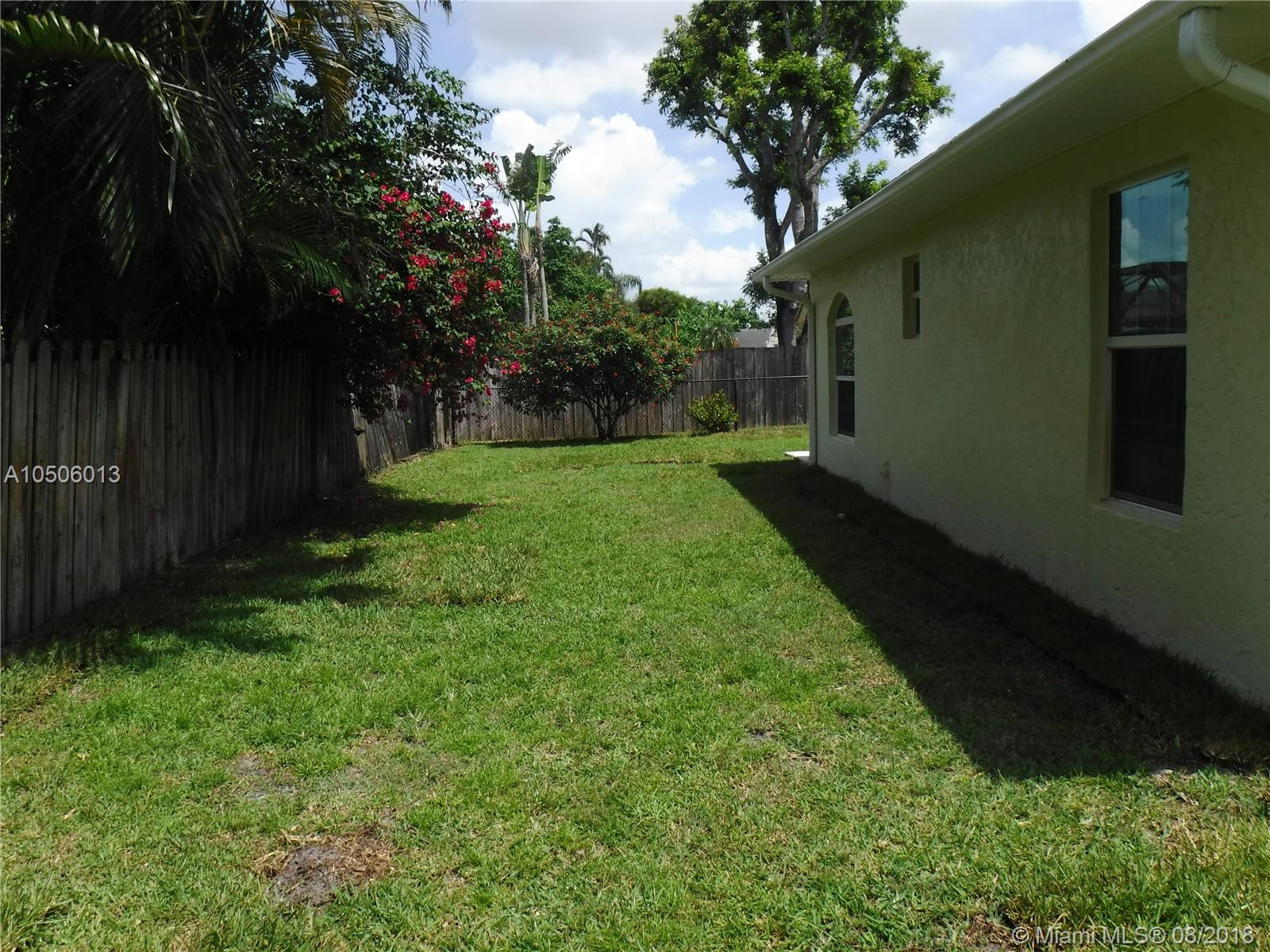 SOUTH SHORE 2 OF WELLINGT - Residential