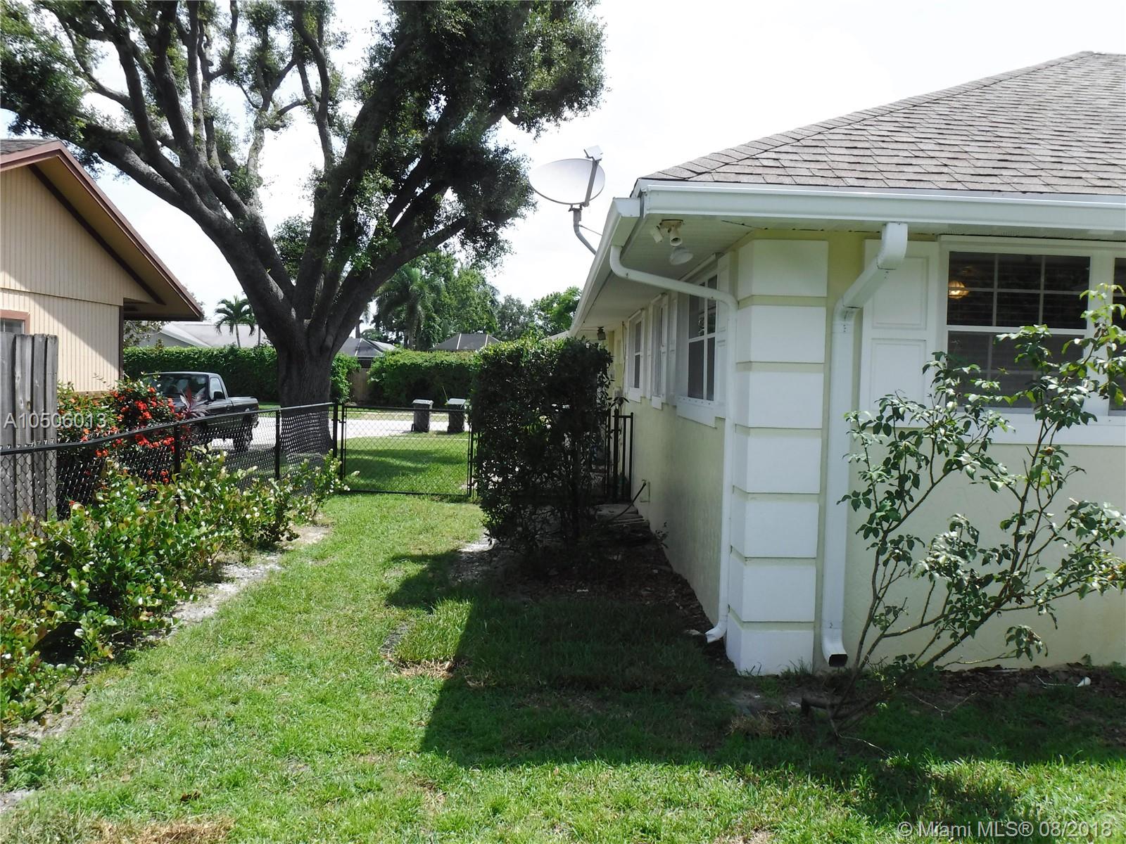 SOUTH SHORE 2 OF WELLINGT - Residential