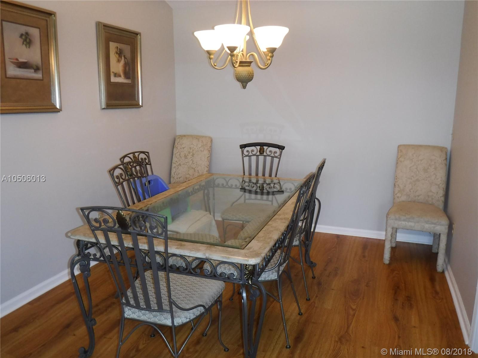 SOUTH SHORE 2 OF WELLINGT - Residential