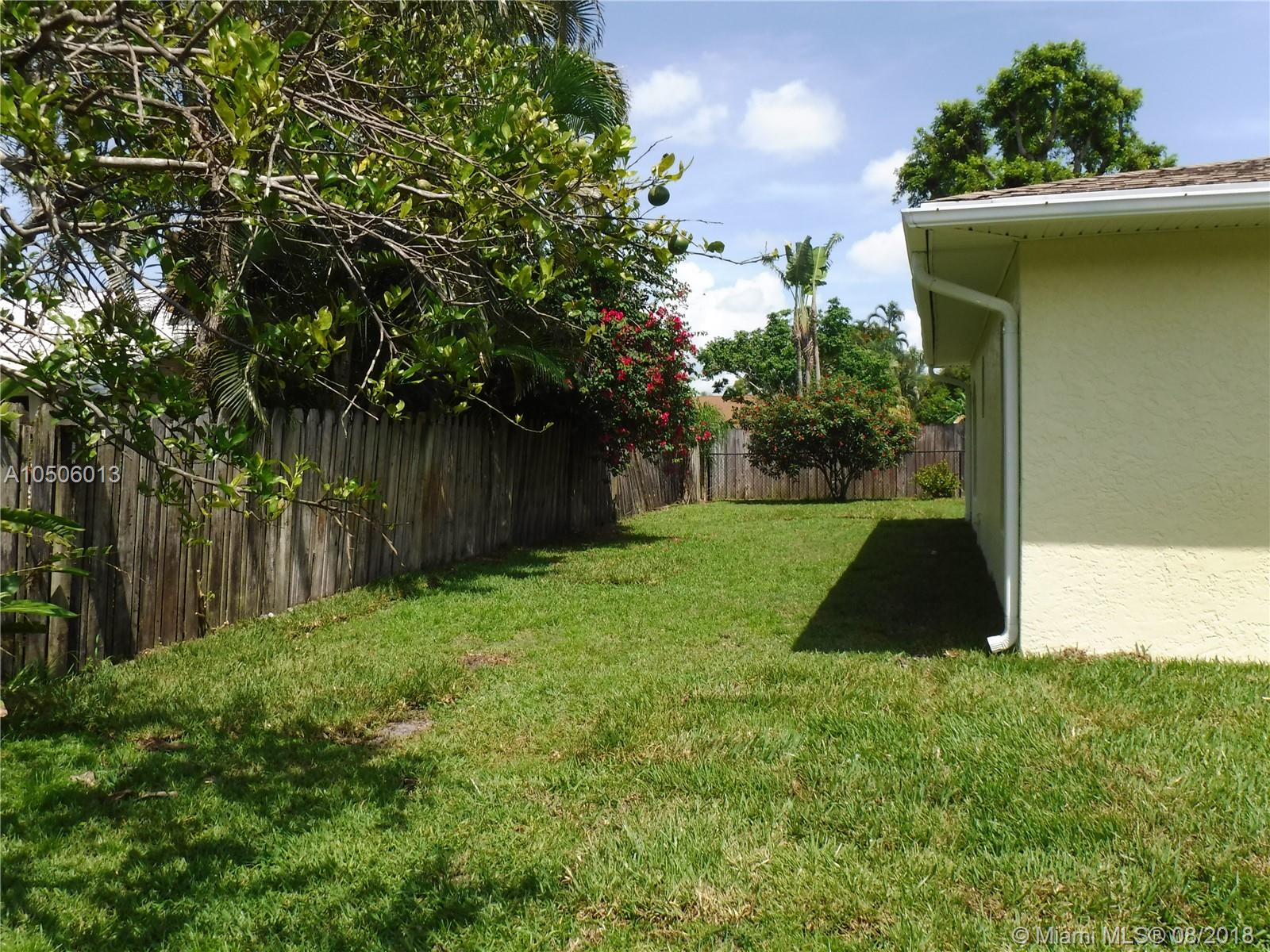 SOUTH SHORE 2 OF WELLINGT - Residential