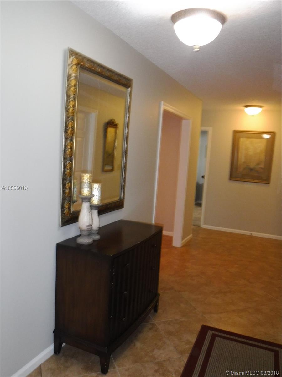 SOUTH SHORE 2 OF WELLINGT - Residential