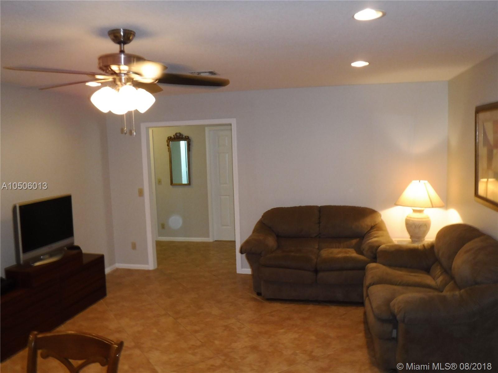 SOUTH SHORE 2 OF WELLINGT - Residential