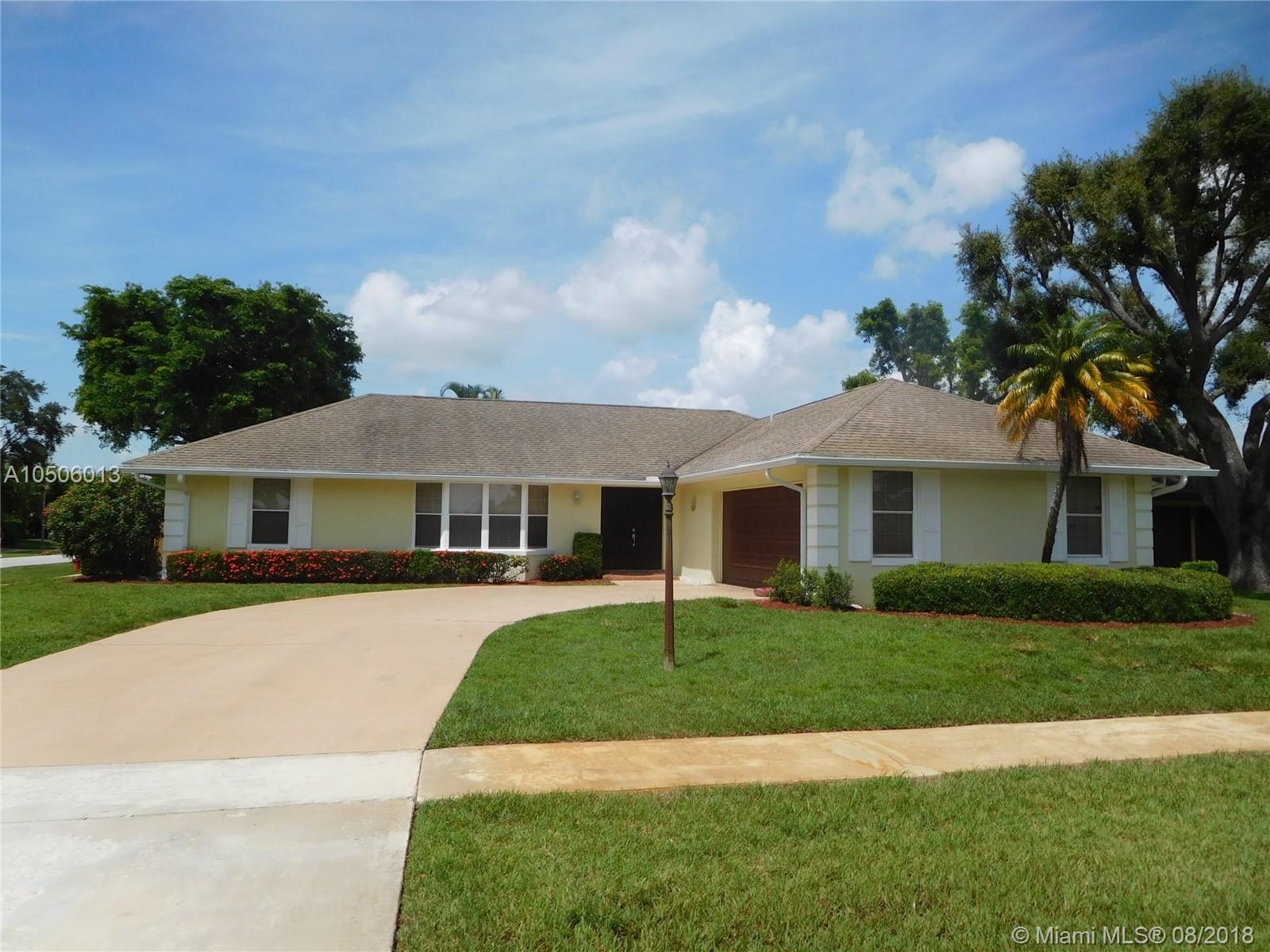 SOUTH SHORE 2 OF WELLINGT - Residential