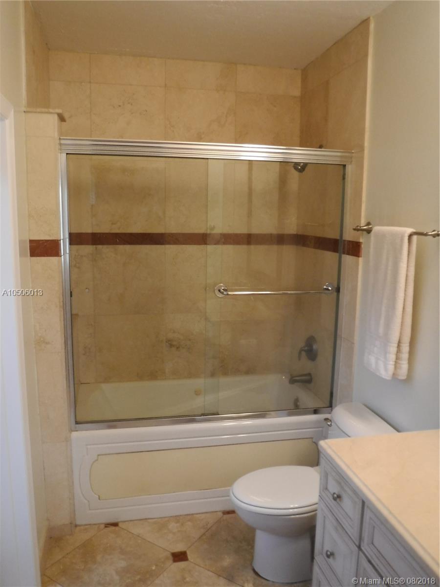 SOUTH SHORE 2 OF WELLINGT - Residential