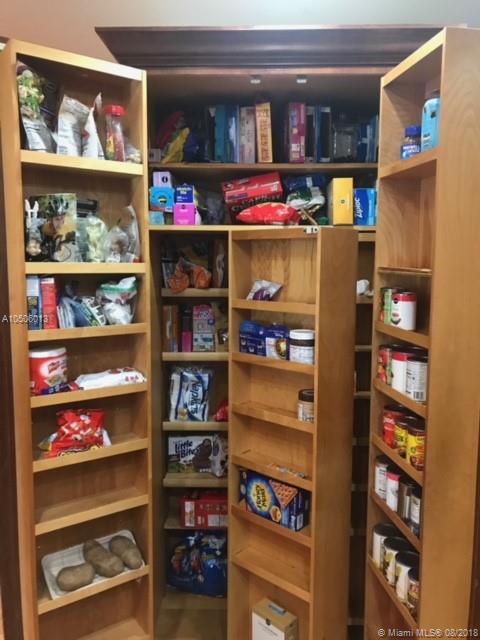 SOUTH SHORE 2 OF WELLINGT - Residential