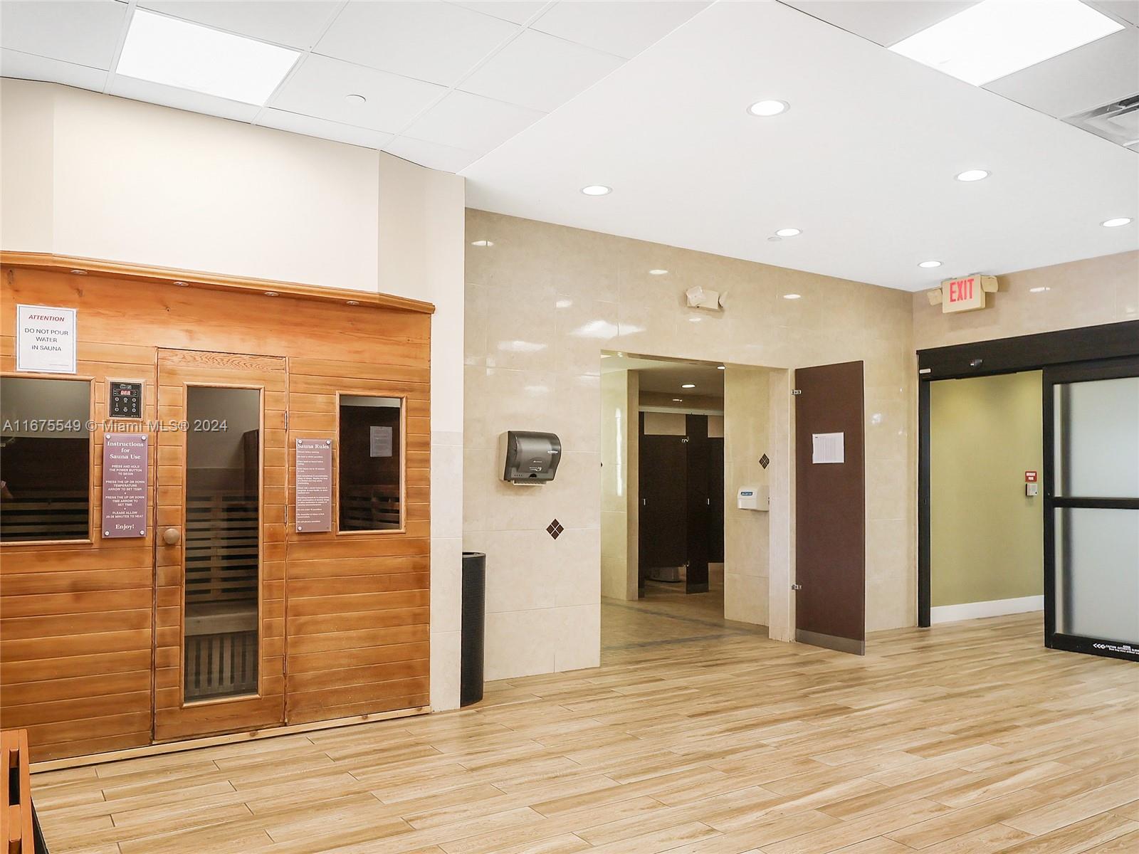 SUFFOLK AT CENTURY VILLAG - Residential